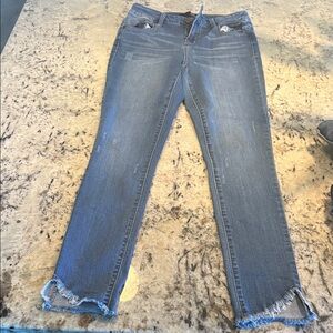 1822 Denim Ankle-Length Distressed Jeans in Blue